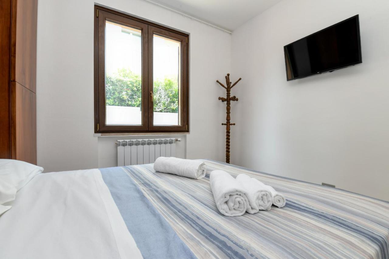 My Desenzano Holiday Apartment Desenzano del Garda Esterno foto