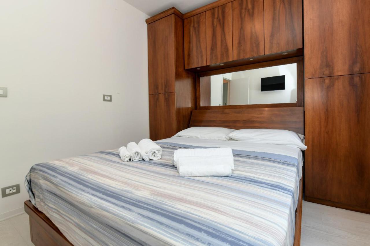 My Desenzano Holiday Apartment Desenzano del Garda Esterno foto